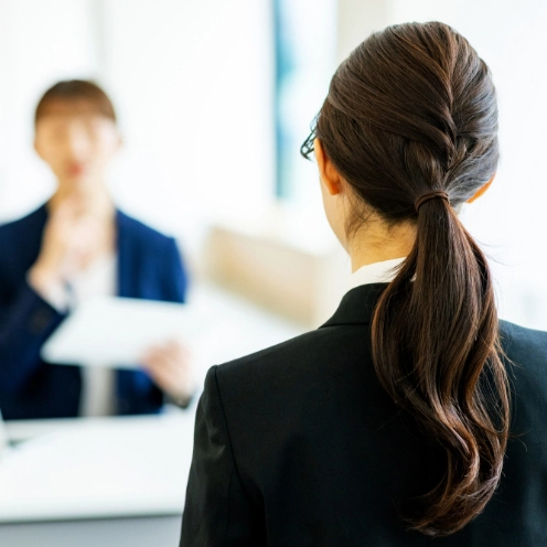 役員⾯接(郡⼭本社にて対⾯)